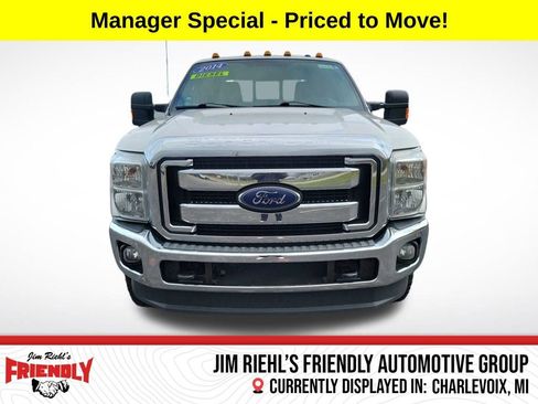 Used 2014 Ford F350 Lariat w/ Lariat Interior Package image 8