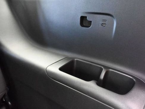 New 2026 Chevrolet Traverse LT w/ LPO, Floor Liner Package FWD image 23