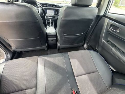 Used 2017 Toyota Corolla SE w/ SE Premium Package FWD image 22