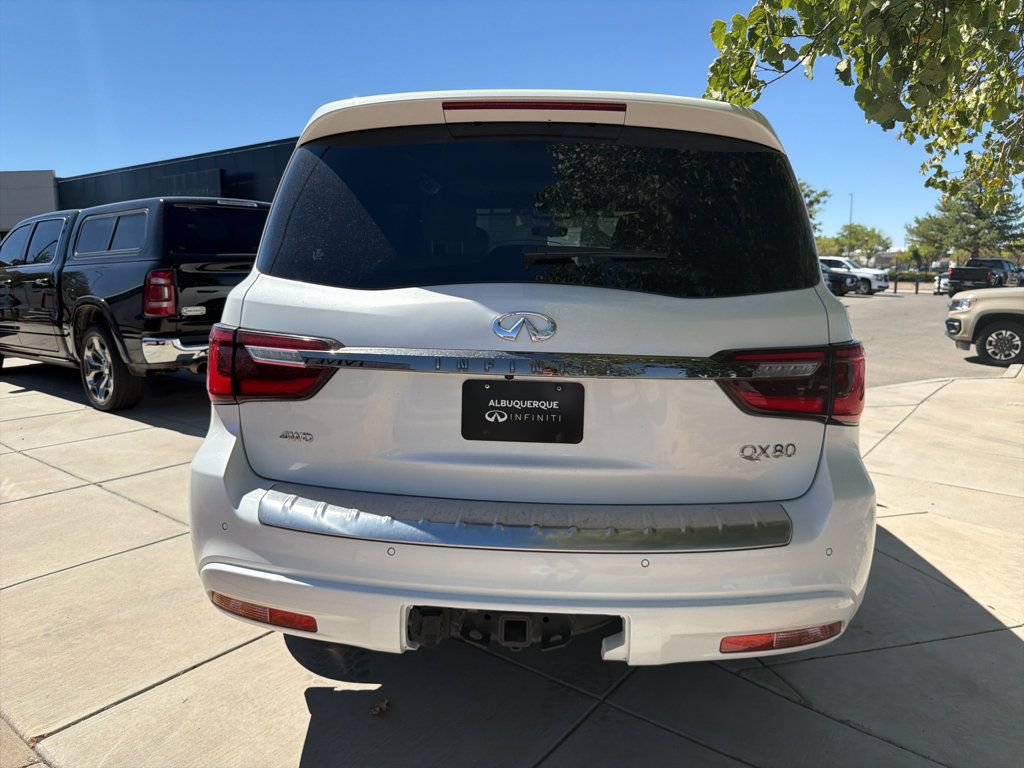Used 2024 INFINITI QX80 Sensory AWD/4WD image 5