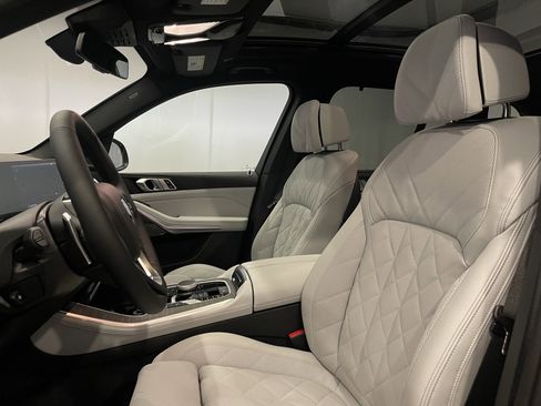 New 2026 BMW X5 xDrive40i w/ Climate Comfort Package image 8