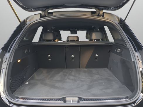 Used 2025 Mercedes-Benz GLC 300 image 46