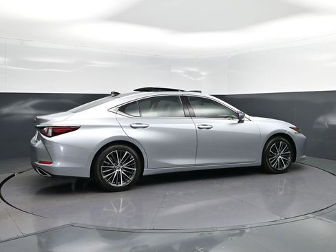 Certified 2025 Lexus ES 350 w/ Premium Package image 8