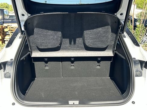 Used 2025 Buick Envista Avenir FWD image 27