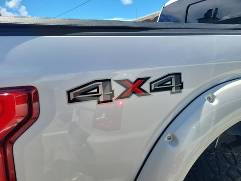 Used 2018 Ford F150 Platinum AWD/4WD image 8