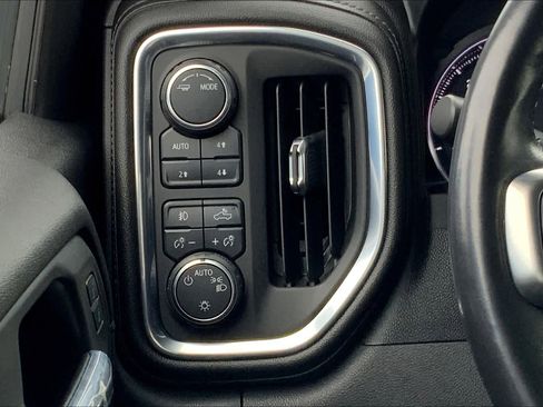 Used 2021 Chevrolet Silverado 1500 LT Trail Boss w/ Convenience Package II image 35