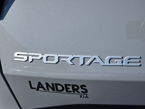 New 2026 Kia Sportage EX w/ EX Panorama Roof Package image 9