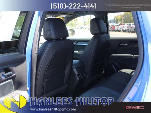 New 2026 GMC Terrain AT4 w/ Technology Package II AWD/4WD image 17