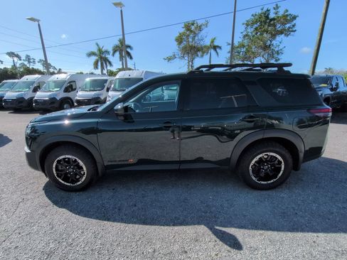 Used 2024 Nissan Pathfinder Rock Creek AWD/4WD image 8