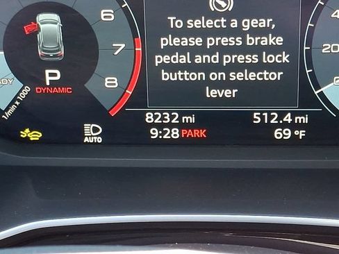 Used 2025 Audi Q3 2.0T Premium w/ Convenience Package AWD/4WD image 21