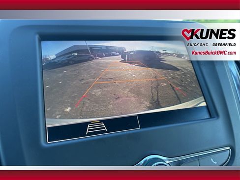 Used 2024 Chevrolet Equinox LT image 38