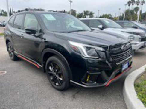 Used 2023 Subaru Forester Sport image 2
