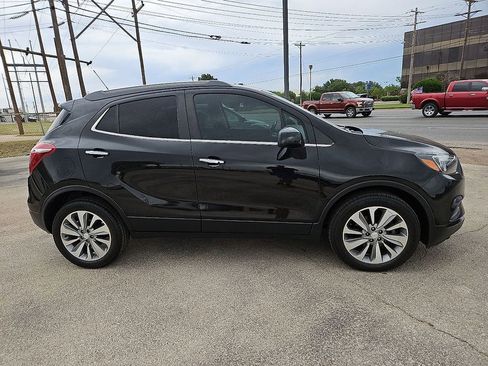 Used 2020 Buick Encore Preferred FWD image 9