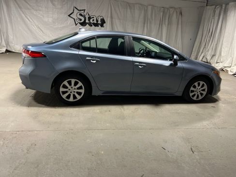 Used 2025 Toyota Corolla LE w/ Convenience Package FWD image 8