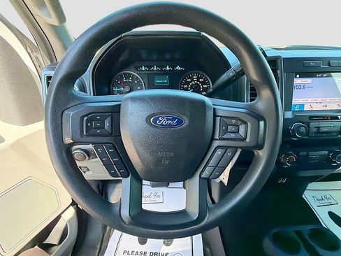 Used 2019 Ford F150 XLT AWD/4WD image 11