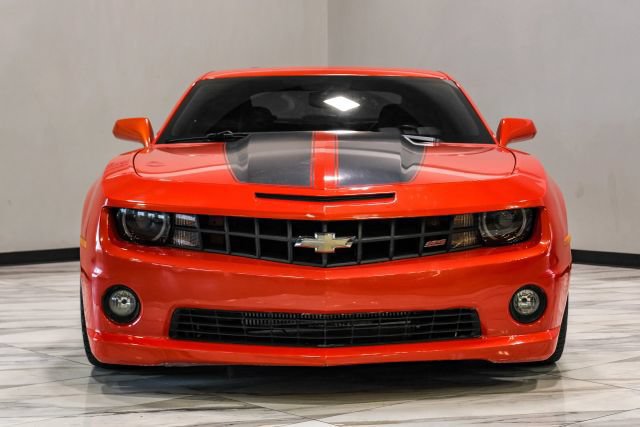 Used 2010 Chevrolet Camaro SS w/ LPO, Ground Effects Package RWD image 8