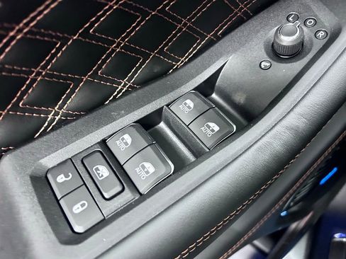 New 2026 Jeep Grand Cherokee L Summit AWD/4WD image 5