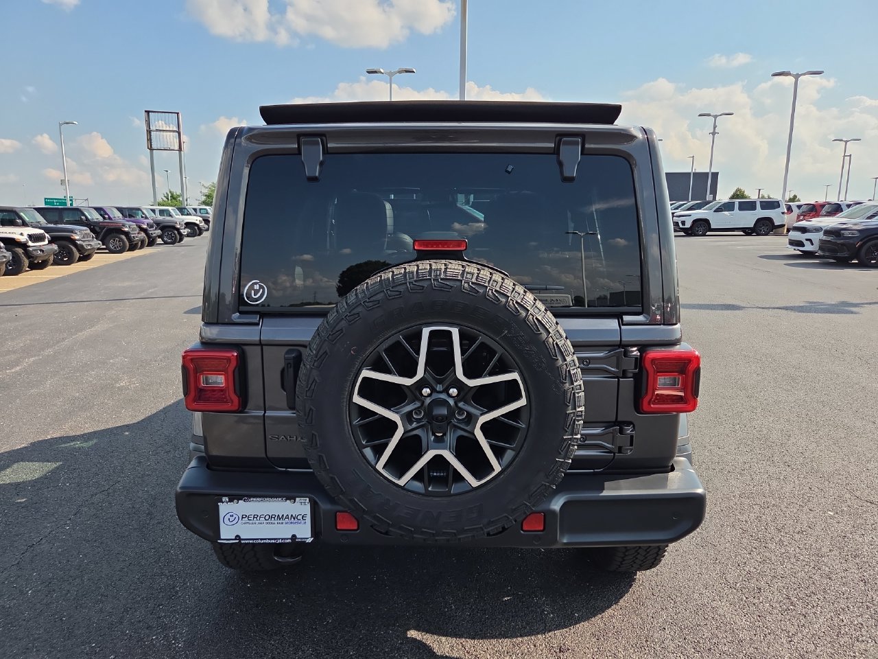 New 2027 Jeep Wrangler Unlimited Sahara AWD/4WD image 29