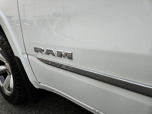 Used 2022 RAM 1500 Limited w/ Body-Colour Bumper Group AWD/4WD image 12