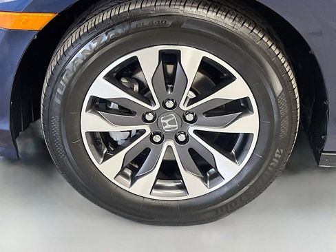 Used 2023 Honda Odyssey EX-L image 32