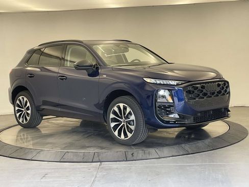 New 2026 Audi Q3 quattro 2.0T AWD/4WD image 9