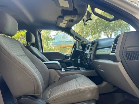 Used 2017 Ford F250 XLT w/ XLT Value Package AWD/4WD image 16