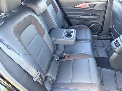 Used 2024 Chevrolet Equinox EV RS image 13