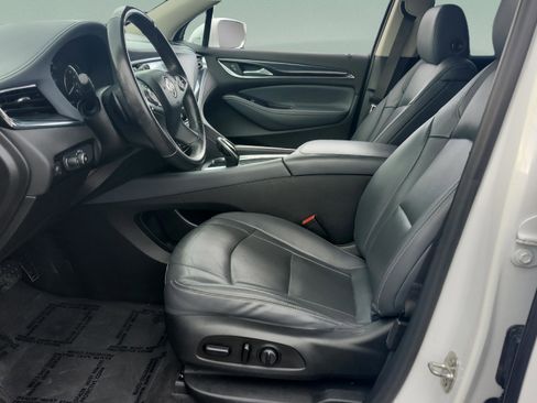 Used 2020 Buick Enclave Essence w/ Sound and Sites Package image 9