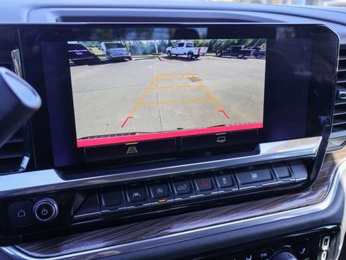 Certified 2025 Chevrolet Silverado 1500 LT RWD image 5