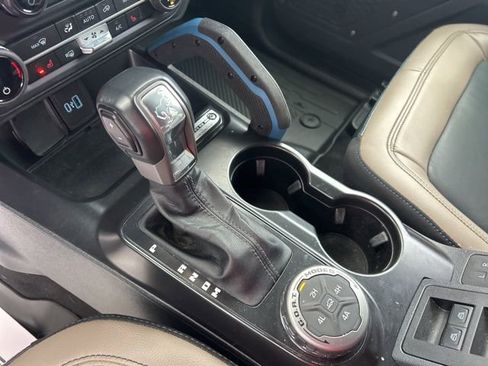 Used 2024 Ford Bronco Wildtrak image 26