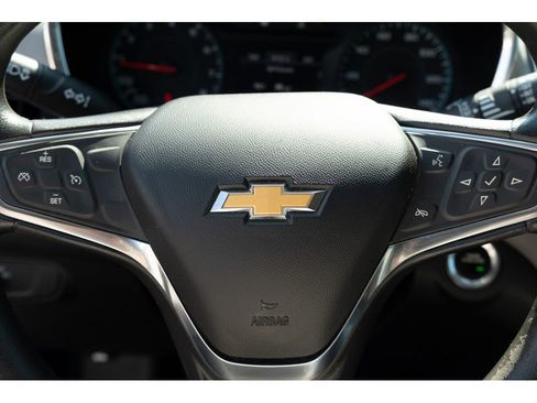 Used 2018 Chevrolet Equinox LT FWD image 17