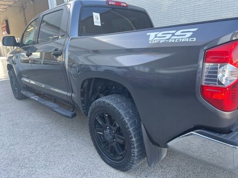 Used 2021 Toyota Tundra SR5 w/ SR5 Leather Package image 17