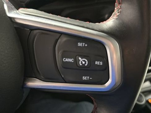 Used 2018 Jeep Wrangler Unlimited Rubicon w/ Steel Bumper Group AWD/4WD image 12