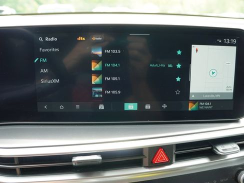 Certified 2024 Kia Sorento S w/ Panoramic Sunroof Package AWD/4WD image 27