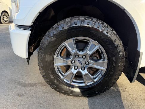 Used 2015 Ford F150 Lariat image 21