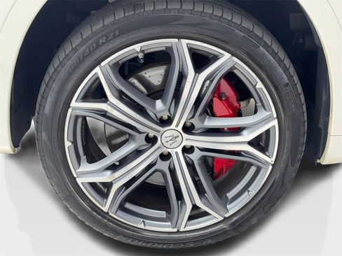 Used 2022 Maserati Levante Modena image 56