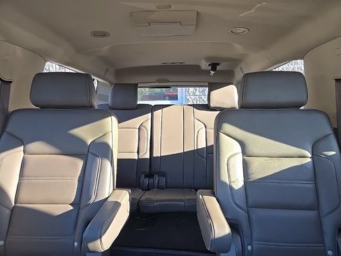 Used 2020 GMC Yukon XL Denali w/ Denali Premium Package AWD/4WD image 28