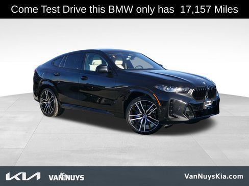 Used 2024 BMW X6 xDrive40i w/ Premium Package image 1