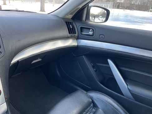 Used 2010 INFINITI G37 Sport image 32