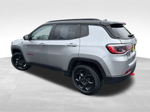 Used 2024 Jeep Compass Trailhawk image 6