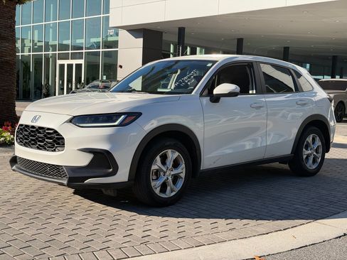 Used 2024 Honda HR-V LX image 7