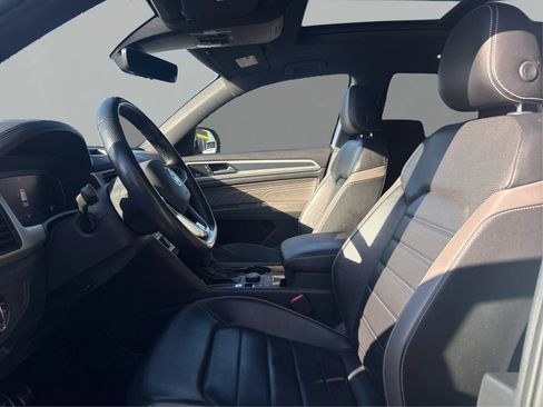 Used 2022 Volkswagen Atlas Cross Sport SEL Premium R-Line image 9