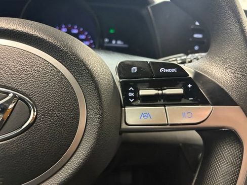 Used 2022 Hyundai Elantra SEL FWD image 10
