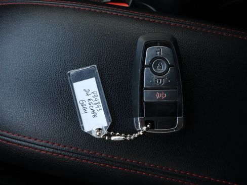 Used 2024 Ford Escape ST-Line FWD image 31
