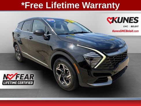Used 2025 Kia Sportage LX AWD/4WD image 1