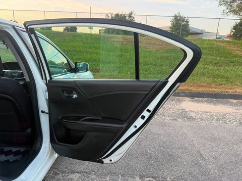 Used 2013 Honda Accord Sport image 7