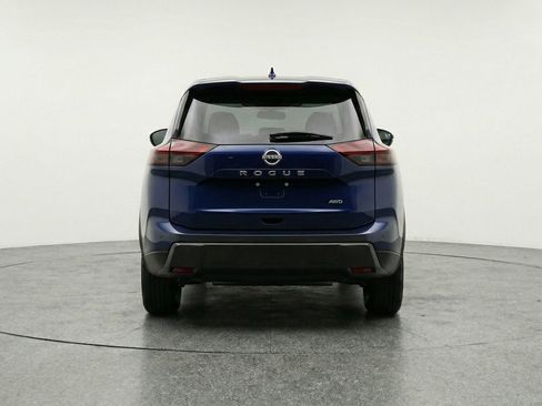 Used 2025 Nissan Rogue SV AWD/4WD image 7