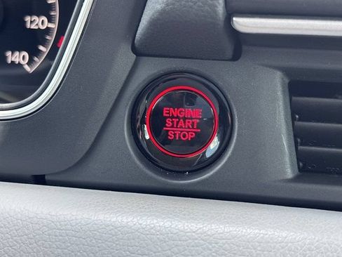 Used 2025 Honda Pilot EX-L image 28