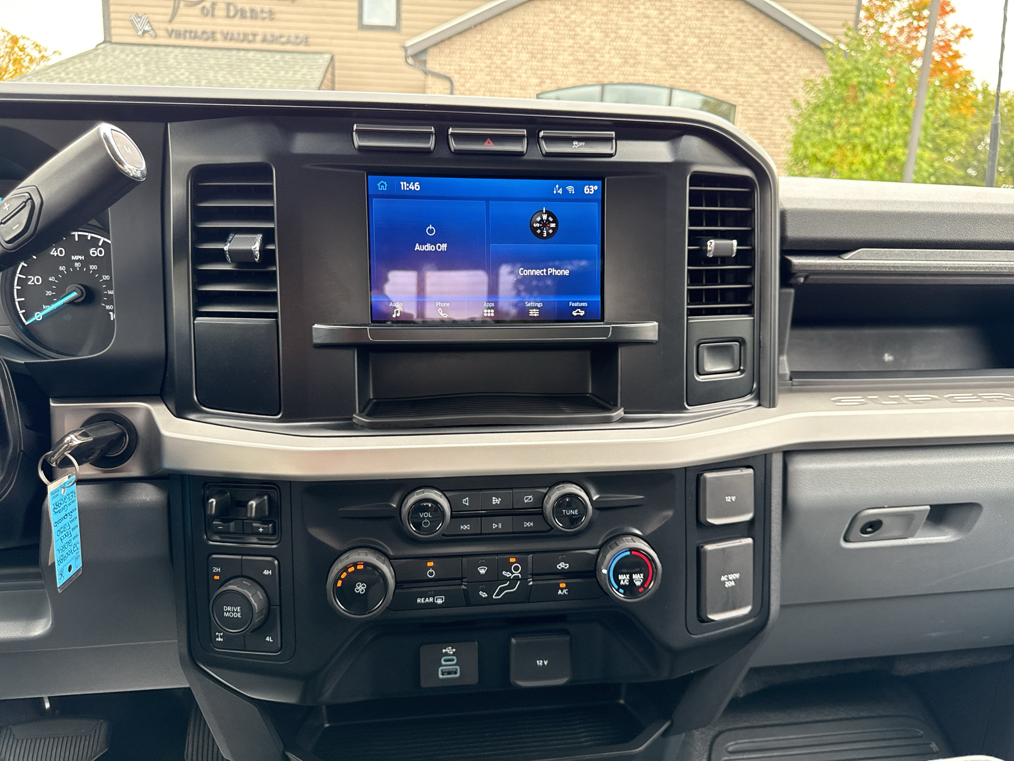 Used 2024 Ford F250 XLT AWD/4WD image 40