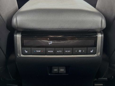 Used 2024 Lexus GX 550 w/ Accessory Package (2T) AWD/4WD image 25